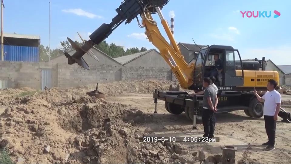 甘肅客戶現場試機輪式旋挖鉆機
